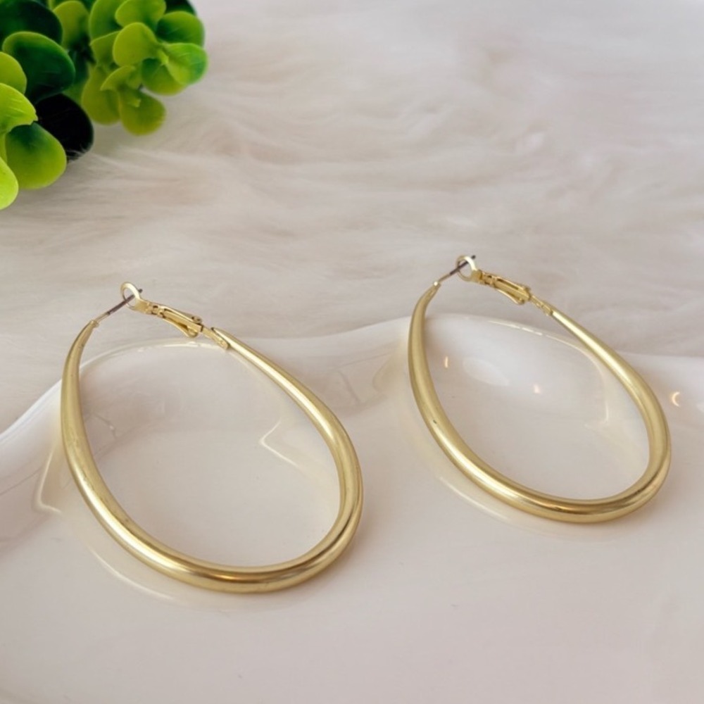 Elegant Matte Gold Teardrop Hoop Earrings - Women Jewelry - Picture 4 of 9